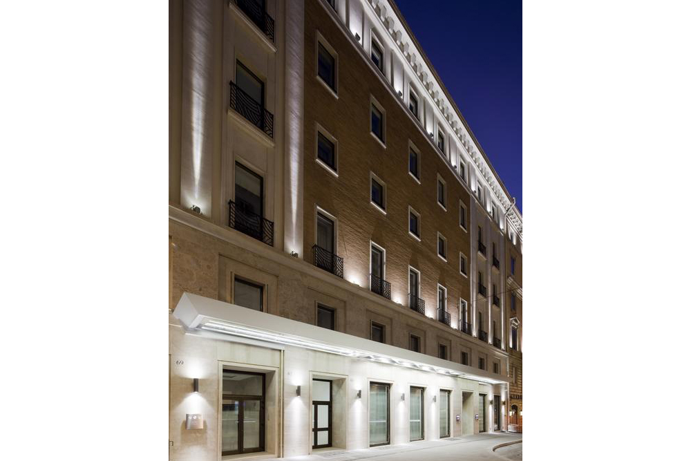 فندق اونا روما